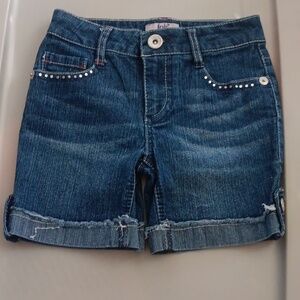 Jolt jean shorts with butterfly embroidery on back pockets